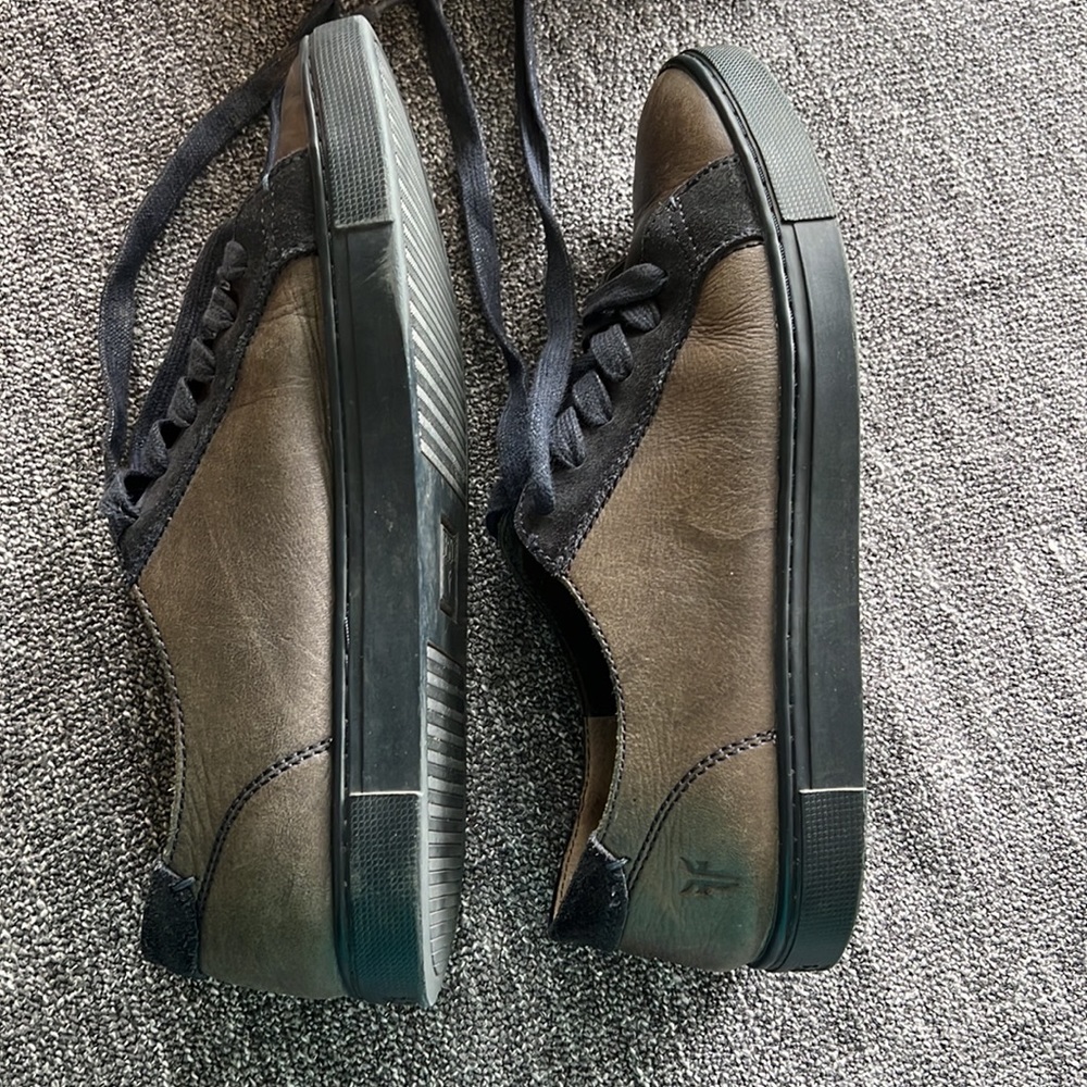 Frye Size 7.5 shoes - Picture 2 of 5
